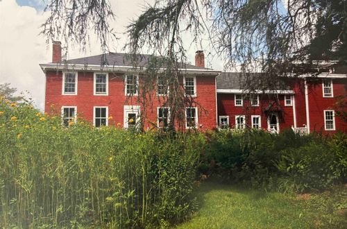 33 Sterling Valley Rd, Morristown, VT, 05661-9203 | Card Image