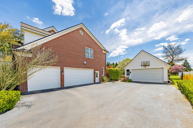 4710 Botany Gln, House other with 4 bedrooms, 6 bathrooms and null parking in Commerce Twp MI | Image 11