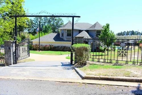 336 Fernwood Dr, Nacogdoches, TX, 75964-2298 | Card Image