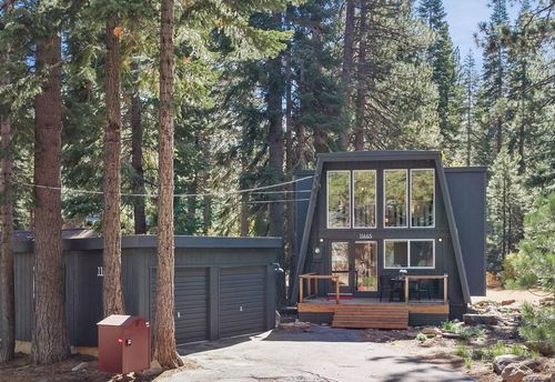 11665 Silverfir Dr, Truckee, CA, 96161-3211 | Card Image