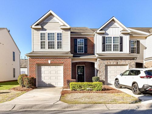 2240 Kensington Station Pkwy, Charlotte, NC, 28210-4696 | Card Image