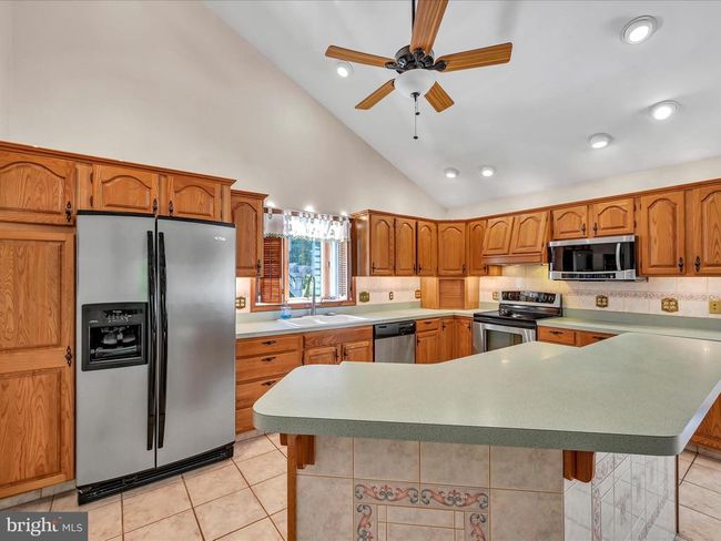 500 Seltzer Rd, House other with 3 bedrooms, 3 bathrooms and null parking in POTTSVILLE PA | Image 8