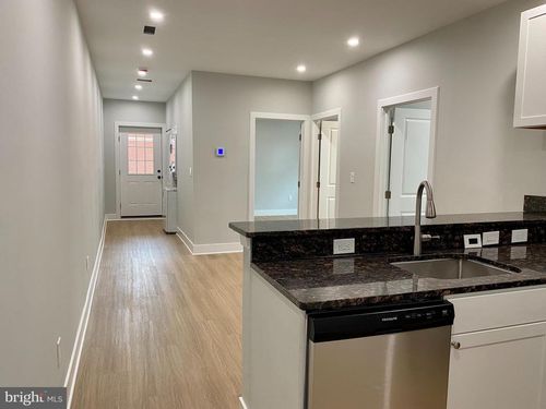 apt-4-3701 9th St Nw, WASHINGTON, DC, 20010-1509 | Card Image