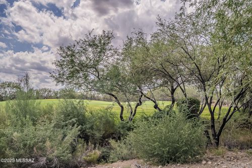 2519 W Music Mountains Dr, Green Valley, AZ, 85622-8122 | Card Image