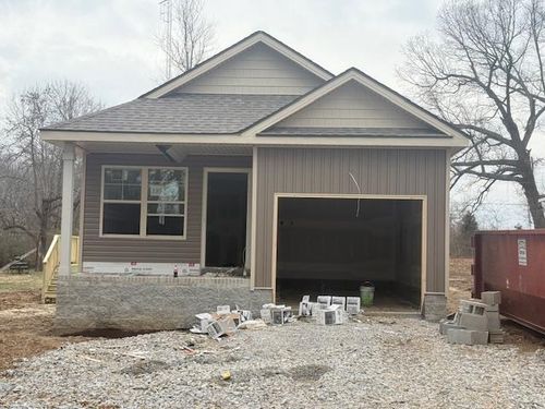 135 Illinois Ave, Oak Grove, KY, 42262-9409 | Card Image