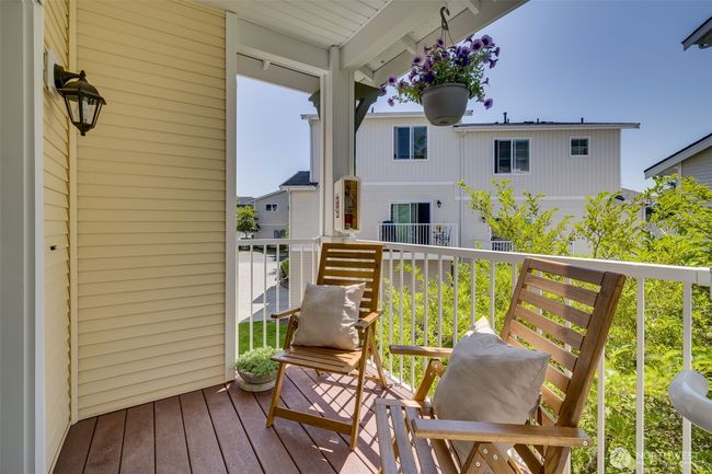 Front porch | Image 5