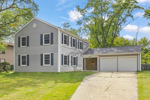 2S630 Devonshire Ln, Glen Ellyn, IL, 60137-6915 | Card Image