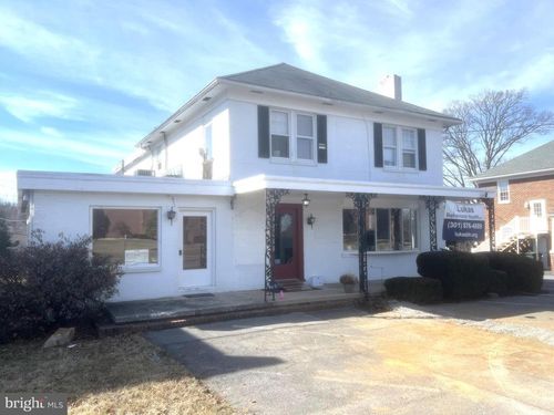 1305 Pennsylvania Ave, HAGERSTOWN, MD, 21742-3107 | Card Image
