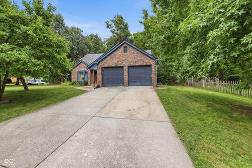 8362 La Habra Ln, Indianapolis, IN, 46236-8830 | Card Image