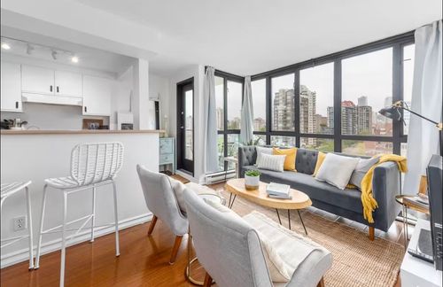 1705-907 Beach Ave, Vancouver, BC, V6G1Y3 | Card Image