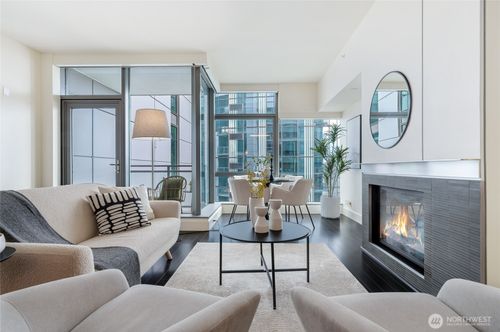 unit-1609-820 Blanchard St, Seattle, WA, 98121-2657 | Card Image