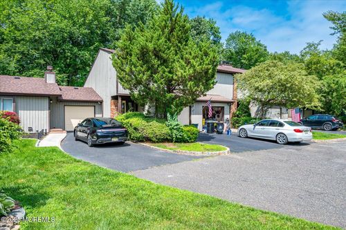 76 Letts Ct, Matawan, NJ, 07747-3559 | Card Image