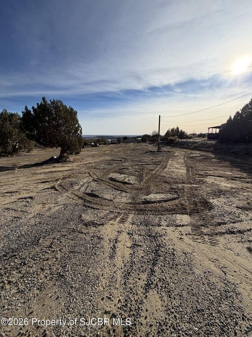 10 Road 3189, Aztec, NM, 87410-9784 | Card Image