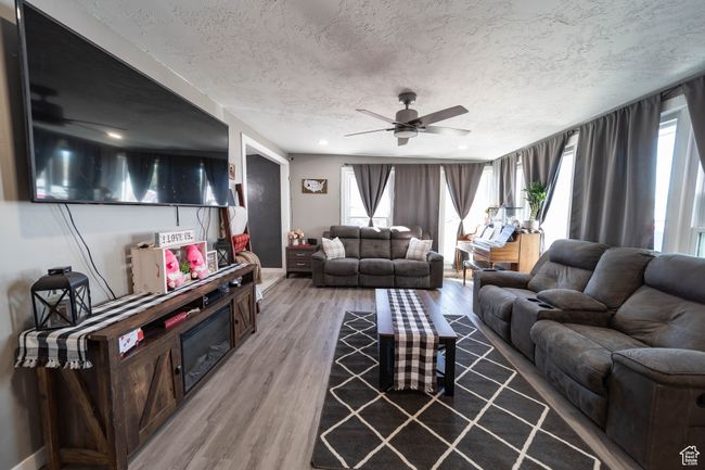 615 E 300 N, House other with 3 bedrooms, 2 bathrooms and 1 parking in Price UT | Image 9