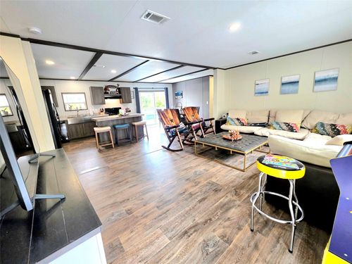 141 Canal Dr, Pointblank, TX, 77364 | Card Image