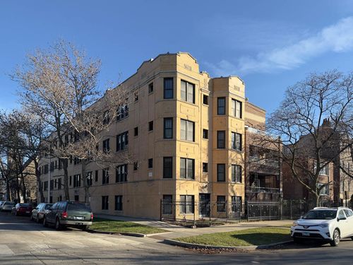 g-2919 W Mclean Ave, Chicago, IL, 60647-3943 | Card Image