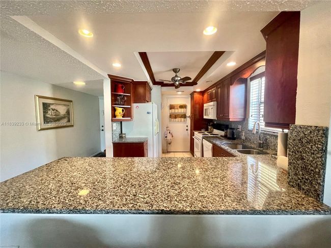 APT-311D - 2309 S Cypress Bend Dr, Condo with 3 bedrooms, 2 bathrooms and null parking in Pompano Beach FL | Image 6