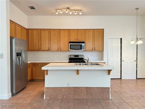 10137 Crest Brook Pl, Las Vegas, NV, 89134-2548 | Card Image
