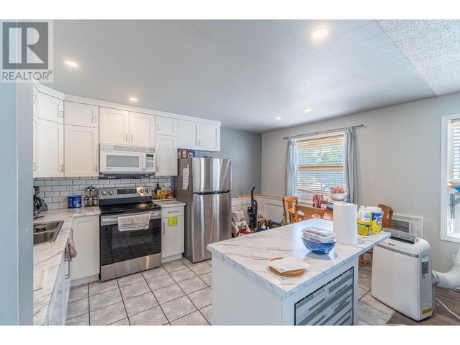 416 Waddington Dr, Home with 4 bedrooms, 2 bathrooms and null parking in Kamloops BC | Image 9
