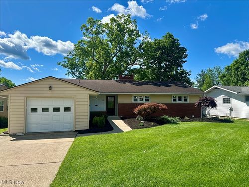 3466 Roseland Ave, Parkersburg, WV, 26104-2229 | Card Image