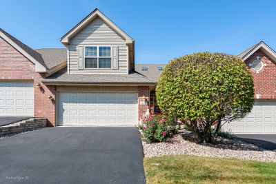 3 - 18142 Breckenridge Boulevard, Townhouse with 3 bedrooms, 2 bathrooms and 2 parking in Orland Park IL | Image 1