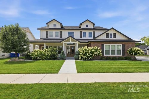 2751 N Yount Way, Eagle, ID, 83616-7687 | Card Image