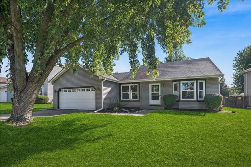 304 S Cross Trl, Mchenry, IL, 60050-5465 | Card Image