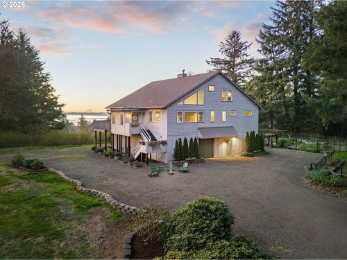 40195 Little Nestucca River Hwy, Cloverdale, OR, 97112-9402 | Card Image