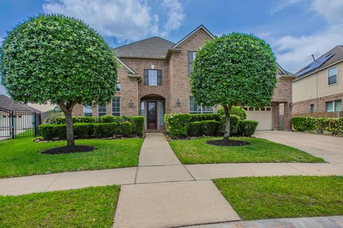 7642 Westmoreland Dr, Sugar Land, TX, 77479-2975 | Card Image