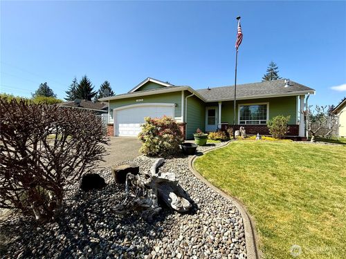1215 S Evans St, Aberdeen, WA, 98520-5339 | Card Image