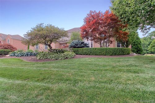 49733 Ash Ct, Plymouth, MI, 48170-6380 | Card Image