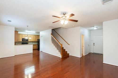 1424 W 24th St, Houston, TX, 77008-1616 | Card Image