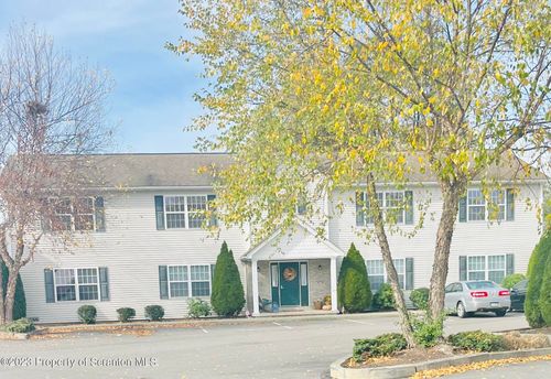 606 Marion Ln, Moosic, PA, 18507-1440 | Card Image