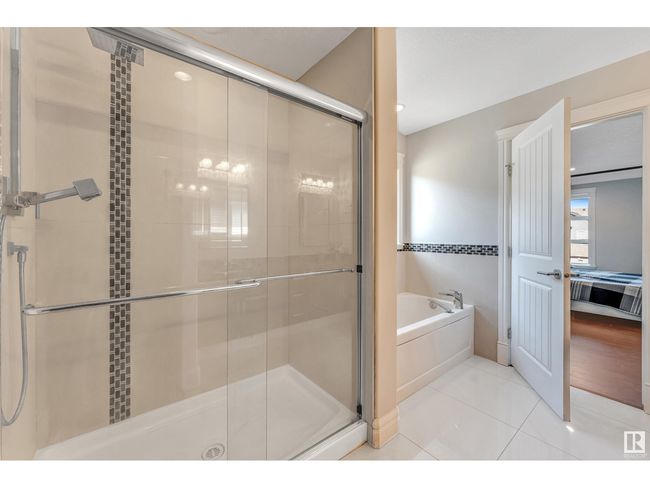 16756 60 St Nw, House other with 5 bedrooms, 4 bathrooms and null parking in Edmonton AB | Image 39