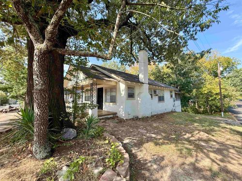 300 Richard St, Hot Springs National Park, AR, 71913-4107 | Card Image