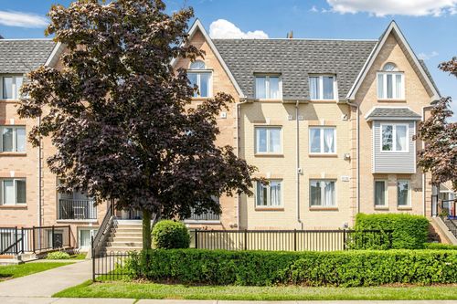 1003-75 Weldrick Rd E, Richmond Hill, ON, L4C0H9 | Card Image