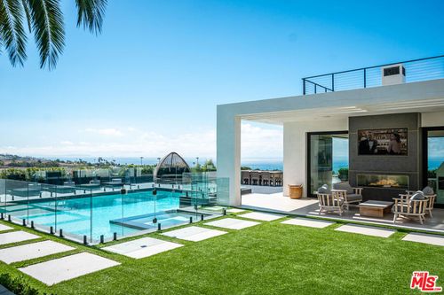 5944 Filaree Hts, Malibu, CA, 90265 | Card Image