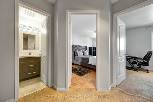 12-615 Shoreline Dr, Mississauga, ON, L5B4K4 | Card Image