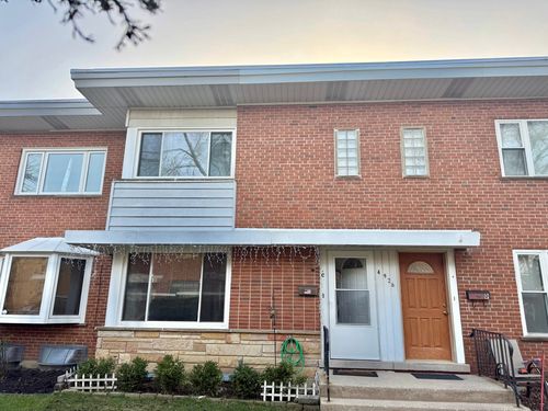 c-4926 Crain Street, Skokie, IL, 60077 | Card Image