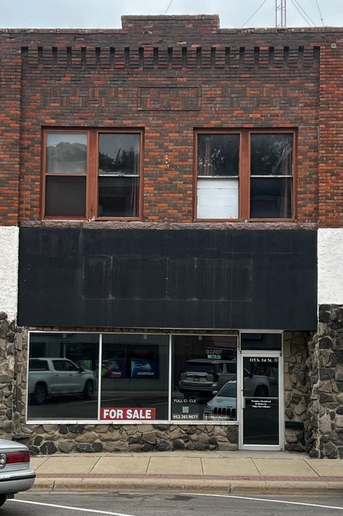 115 S 1st St, Montevideo, MN, 56265-1410 | Card Image