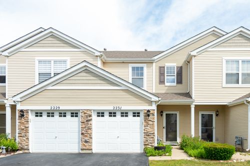 2231 Flagstone Ln, Carpentersville, IL, 60110-1266 | Card Image