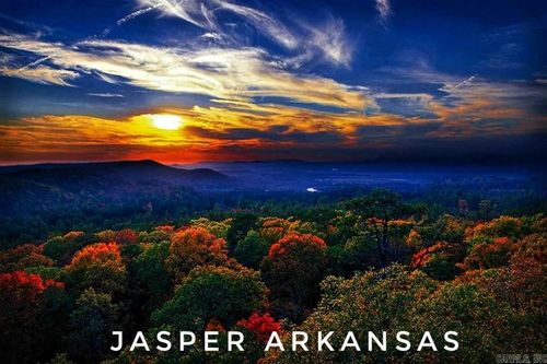 621 E Court St, Jasper, AR, 72641 | Card Image