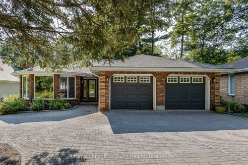 88 Church St, Penetanguishene, ON, L9M1C7 | Card Image