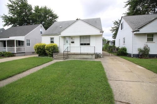 26095 Pattow St, Roseville, MI, 48066-3512 | Card Image