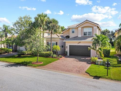 2075 Grey Falcon Cir Sw, Vero Beach, FL, 32962-8617 | Card Image