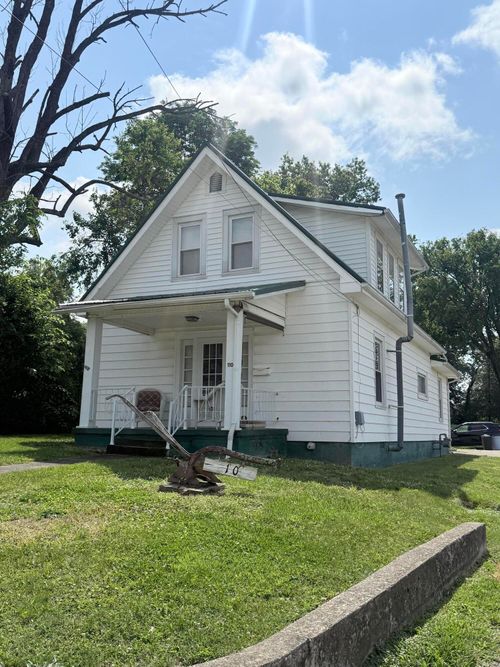 110 Estill Ave, Irvine, KY, 40336-1108 | Card Image