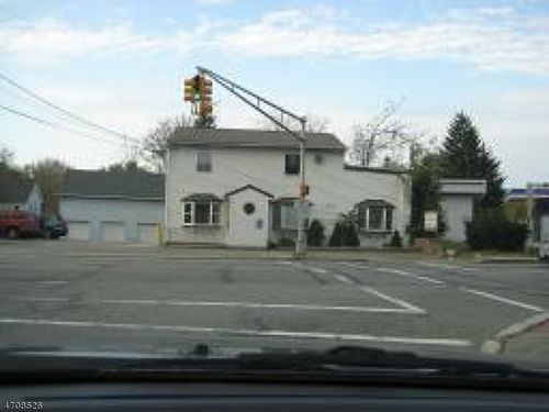 2 Hamburg Ave, Sussex, NJ, 07461-2232 | Card Image