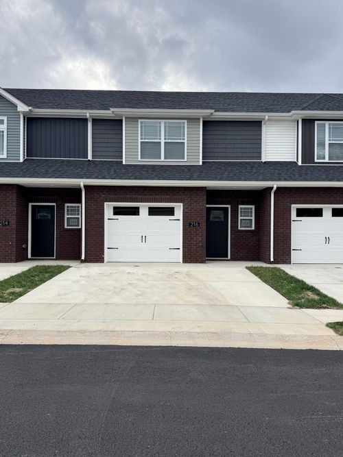 216 W Fallow Ct, Clarksville, TN, 37040-7595 | Card Image