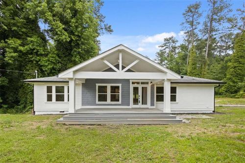 2552 Scenic Hwy S, Snellville, GA, 30078-6112 | Card Image