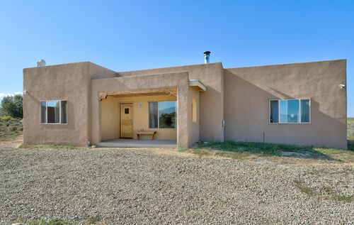 11 Calle De Isiah, Ranchos De Taos, NM, 87557-7945 | Card Image